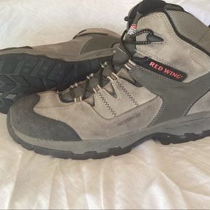 Red Wing boots 8670 Truhiker. Waterproof. Size 10.5 D